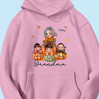 Grandma Mom Kids On Pumpkin Personalized Shirt, Fall Season Gift For Mom Grandma